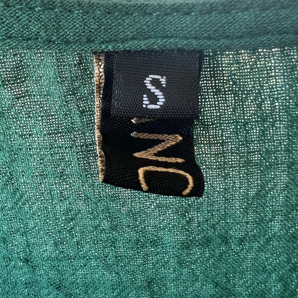 Perfect green mini dress - Picture 2 of 3